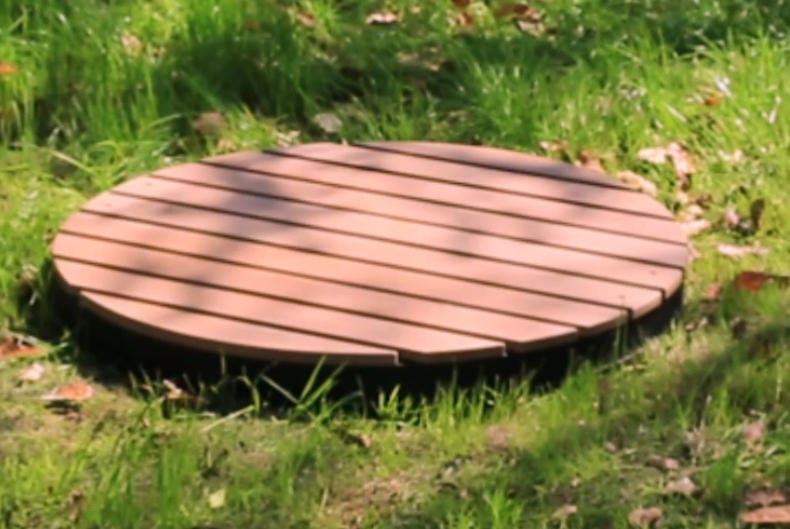 Circular outdoor shower